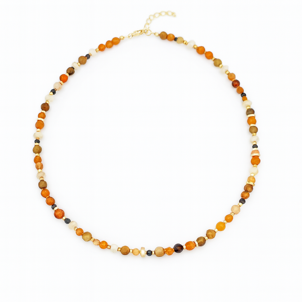EL COLLAR DE PIEDRA NARANJA Y PERLA
