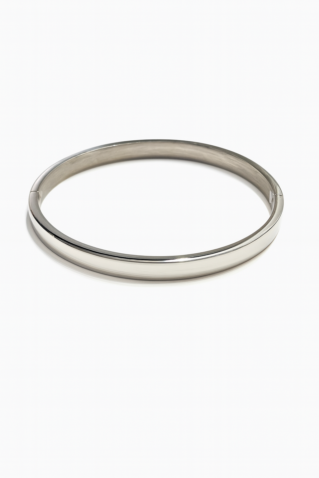 SLEEK BANGLE