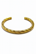 TWISTED CUFF