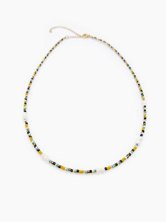PEARLS AND YELLOW BEADS NECKLACE