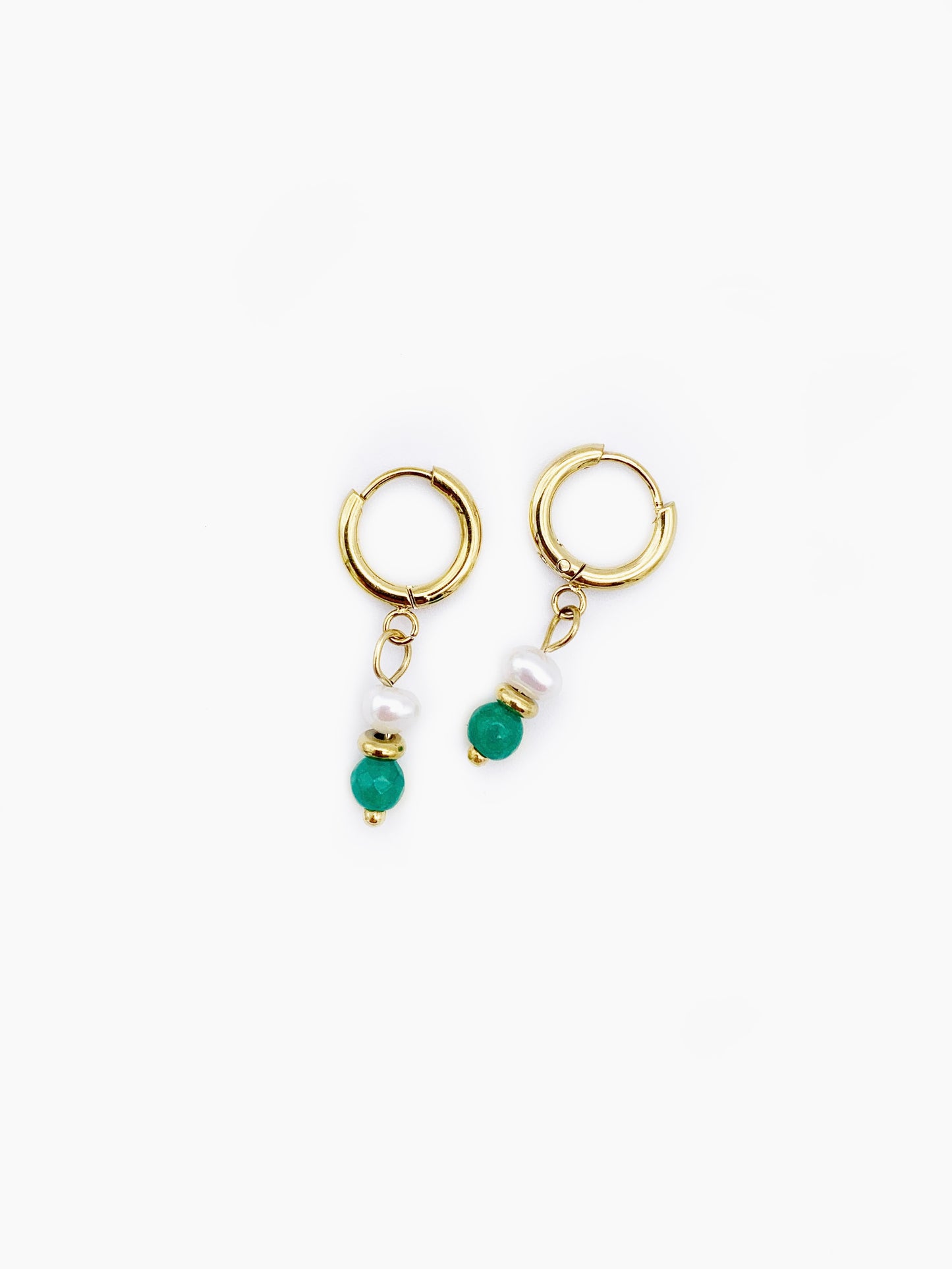 GREEN STONES AND PEARLS EARRINGS